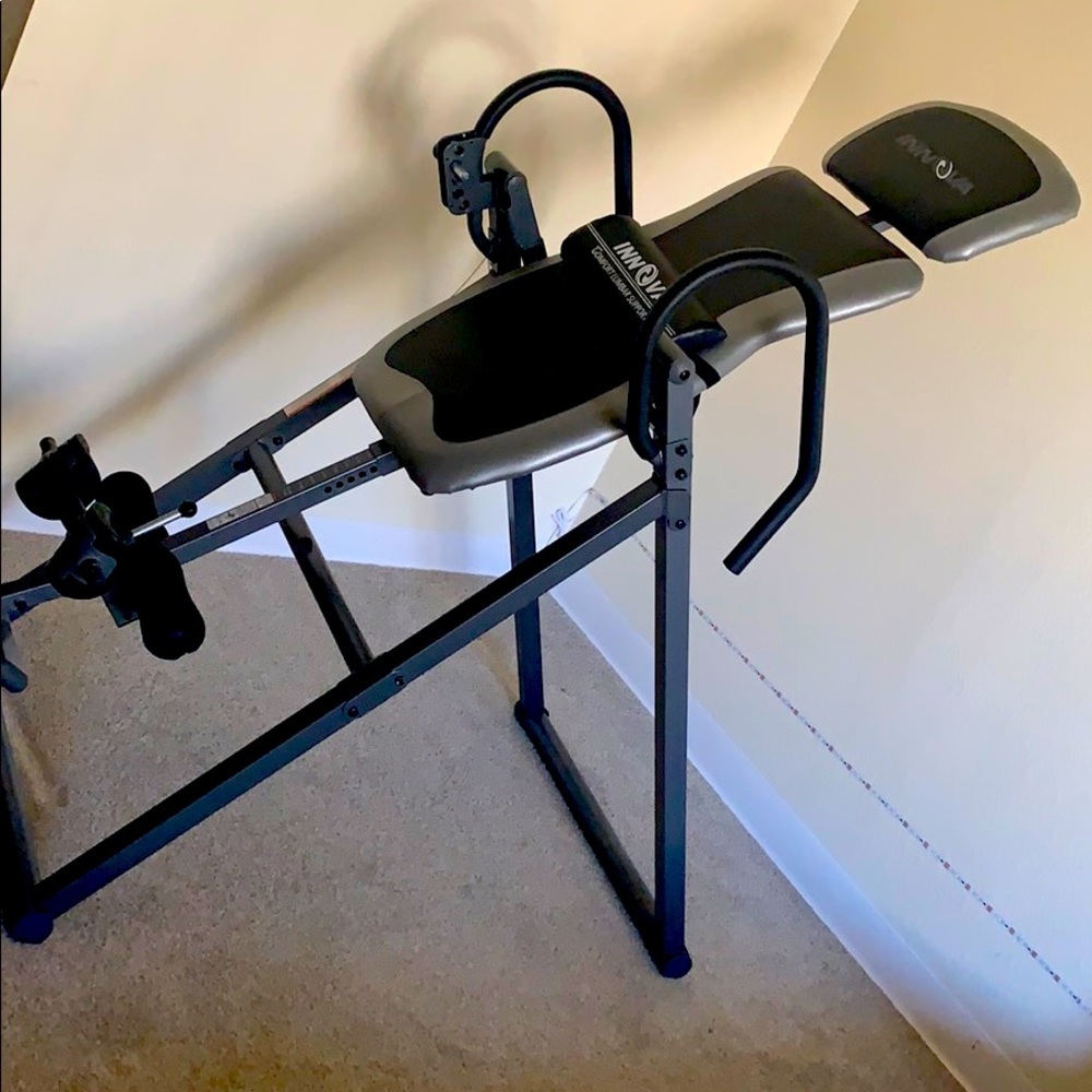 Innova inversion table